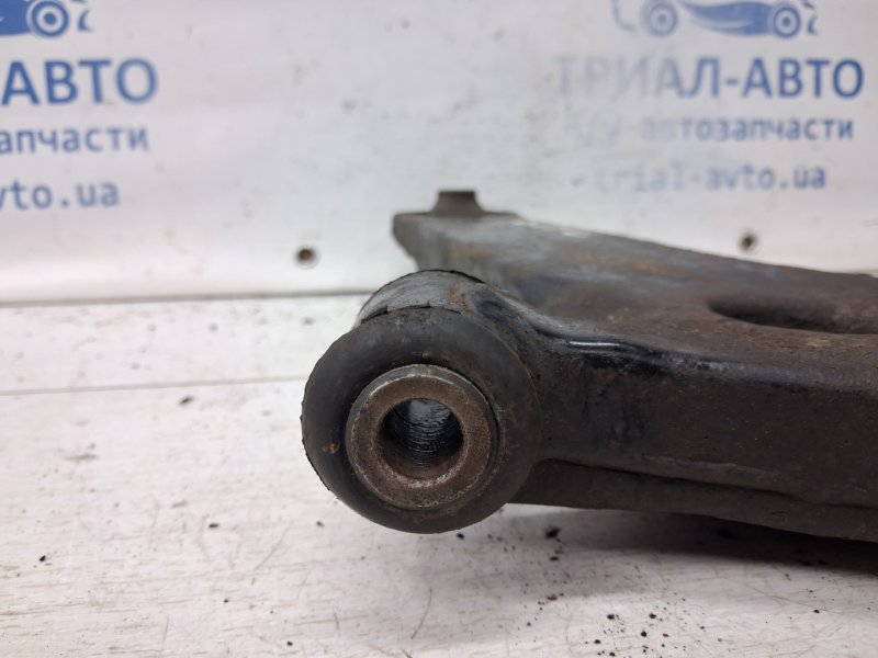 Рычаг левый Outlander 2003-2006 CU 2.4 бензин 4G69 Рычаг левый Outlander 2003-2006 CU 2.4 бензин 4G69