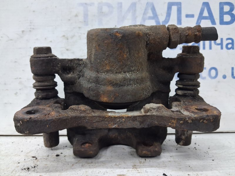 Суппорт задний левый Outlander 2003-2006 cu 2.4 бензин 4G69