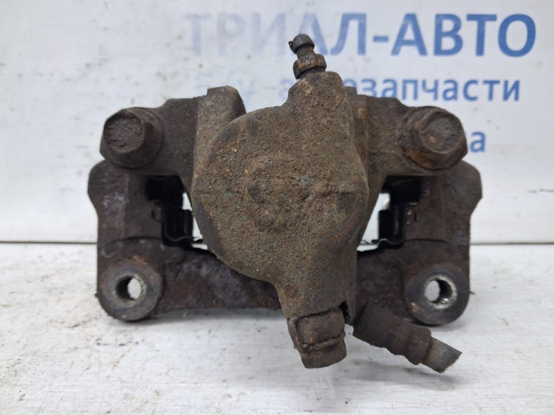 Суппорт задний левый Toyota Prado J120 4.0 1GR-FE