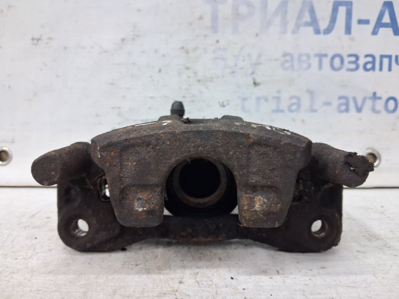 Суппорт задний левый Outlander 2003-2006 cu 2.4 бензин 4G69