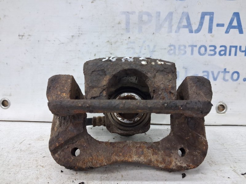 Суппорт задний левый Sonata 2004-2010 NF 2.4 бензин G4KC Суппорт задний левый Sonata 2004-2010 NF 2.4 бензин G4KC