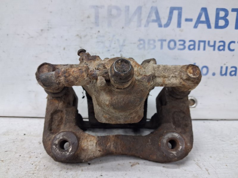 Суппорт задний правый Hyundai Sonata NF 2.4 бензин G4KC Суппорт задний правый Hyundai Sonata NF 2.4 бензин G4KC