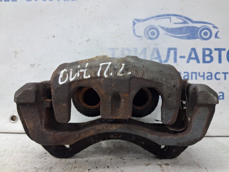 Суппорт передний левый Outlander 2003-2006 cu 2.4 бензин 4G69