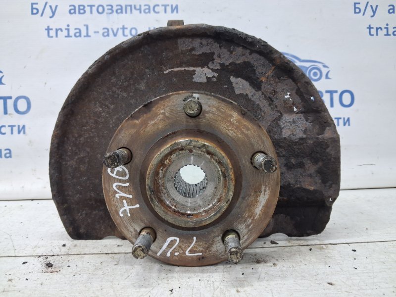 Кулак поворотный левый со ступицей Outlander 2003-2006 cu 2.4 бензин 4G69 Кулак поворотный левый со ступицей Outlander 2003-2006 cu 2.4 бензин 4G69