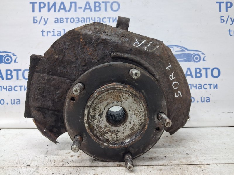 Кулак поворотный правый со ступицей Sorento 2002-2011 BL 2.5 diesel D4CB