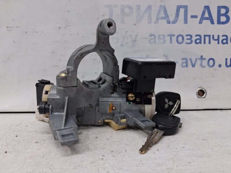 Замок зажигания Mitsubishi Outlander cu 2.4 бензин 4G69