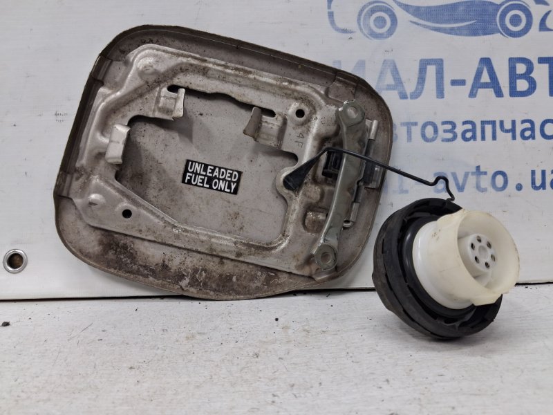 Лючок бака Prado 2002-2009 J120 4.0 1GR-FE