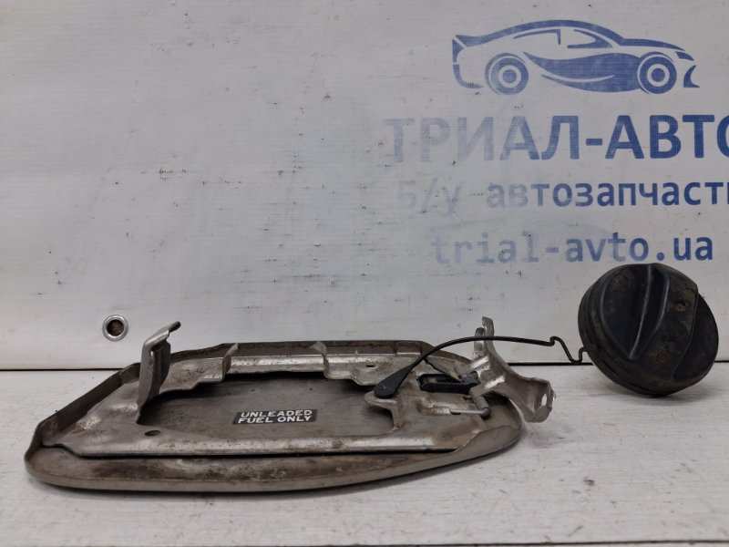 Лючок бака Toyota Prado J120 4.0 1GR-FE