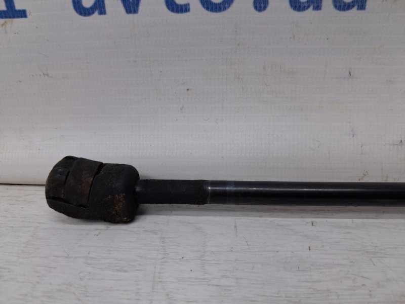 Амортизатор капота Sonata 2004-2010 NF 2.4 бензин G4KC Амортизатор капота Sonata 2004-2010 NF 2.4 бензин G4KC