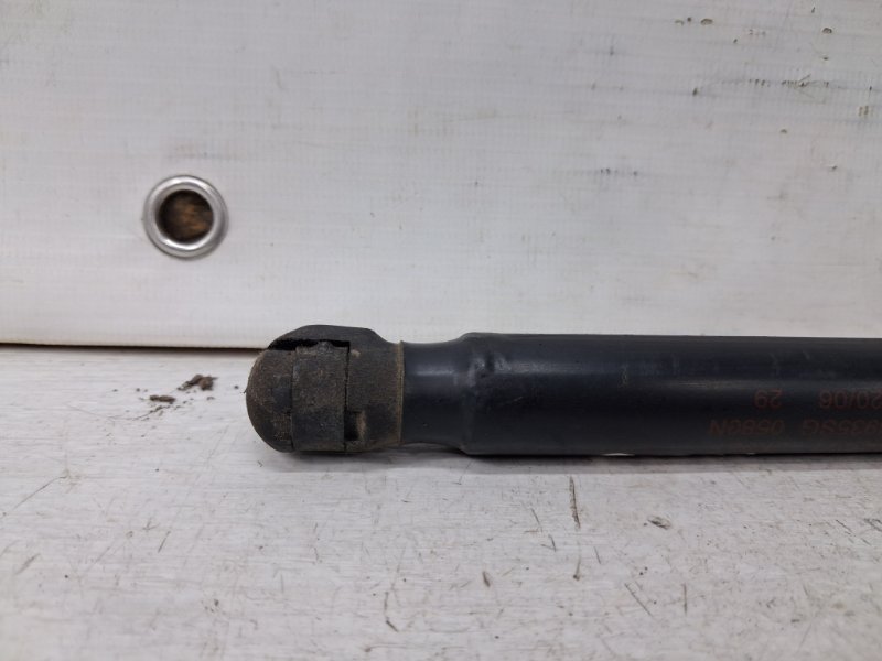 Амортизатор крышки багажника Sonata 2004-2010 NF 2.4 бензин G4KC Амортизатор крышки багажника Sonata 2004-2010 NF 2.4 бензин G4KC