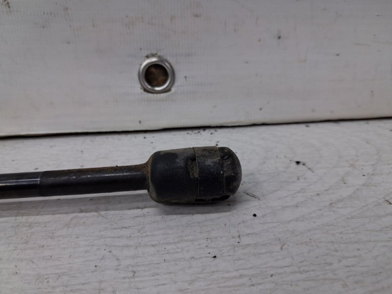 Амортизатор крышки багажника Hyundai Sonata NF 2.4 бензин G4KC Амортизатор крышки багажника Hyundai Sonata NF 2.4 бензин G4KC