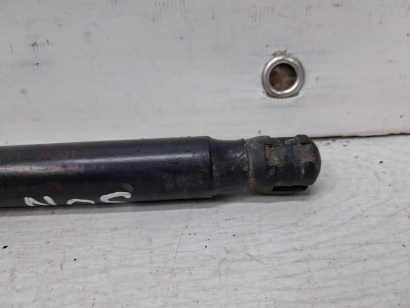 Амортизатор крышки багажника Hyundai Sonata NF 2.4 бензин G4KC Амортизатор крышки багажника Hyundai Sonata NF 2.4 бензин G4KC