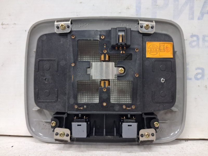 Плафон задний Sonata 2004-2010 NF 2.4 бензин G4KC Плафон задний Sonata 2004-2010 NF 2.4 бензин G4KC