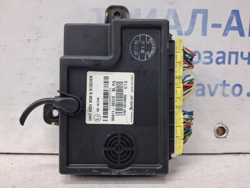 Блок комфорта Kia Sorento 2002-2011 BL 2.5 diesel D4CB 954113E810 Б/У