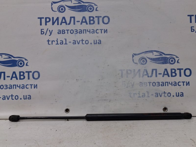 Запчасть амортизатор крышки багажника Kia Sorento 2002-2011 BL 2.5 diesel D4CB 817713E021 Б/У Амортизатор крышки багажника Kia Sorento 2002-2011 BL 2.5 diesel D4CB 817713E021 Б/У