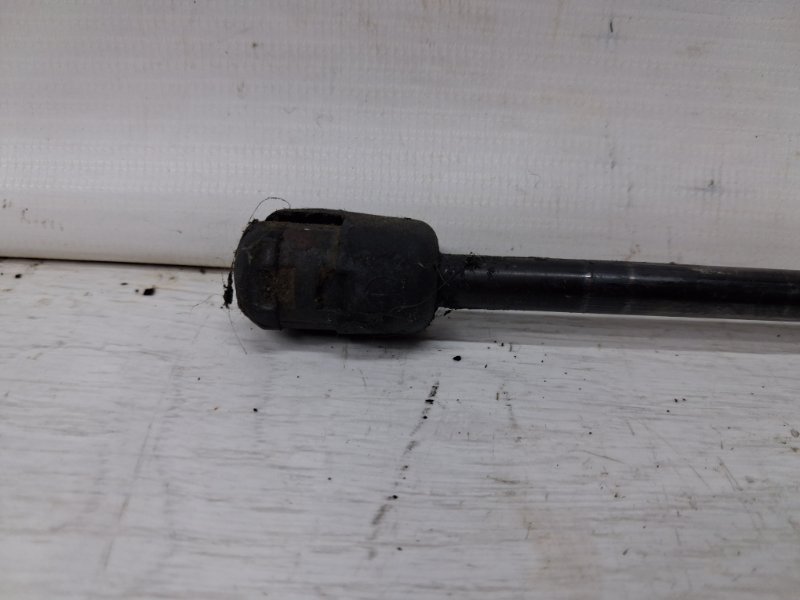 Амортизатор крышки багажника Kia Sorento BL 2.5 diesel D4CB Амортизатор крышки багажника Kia Sorento BL 2.5 diesel D4CB