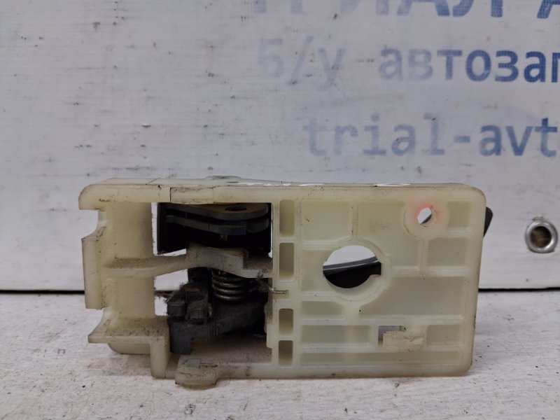 Ручка двери внутренняя правая Hyundai Tucson JM 2.0 diesel D4EA Ручка двери внутренняя правая Hyundai Tucson JM 2.0 diesel D4EA