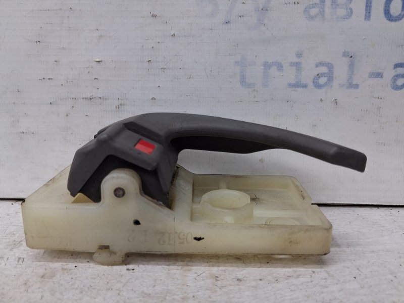 Ручка двери внутренняя правая Tucson 2004-2009 JM 2.0 diesel D4EA Ручка двери внутренняя правая Tucson 2004-2009 JM 2.0 diesel D4EA