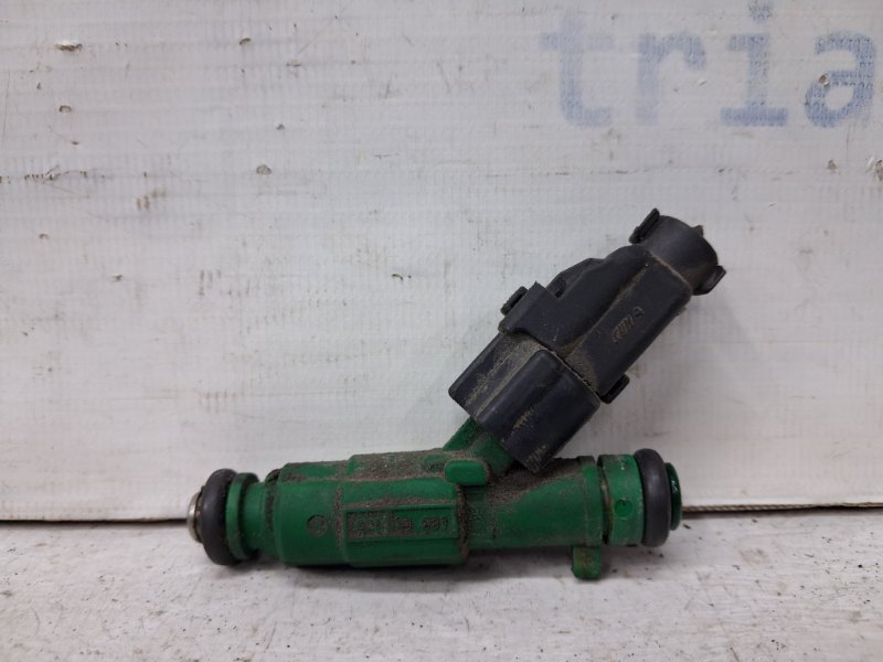 Запчасть форсунка топливная Hyundai Sonata 2004-2010 NF 2.4 бензин G4KC 3531025200 Б/У Форсунка топливная Hyundai Sonata 2004-2010 NF 2.4 бензин G4KC 3531025200 Б/У