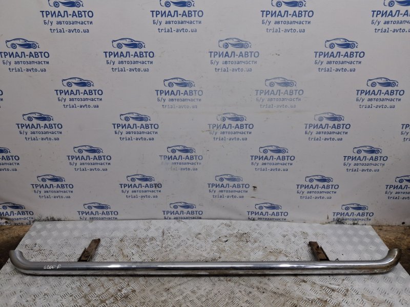 Подножка правая Mitsubishi L200 2006-2015 KB 2.5 Diesel 4D56 Б/У