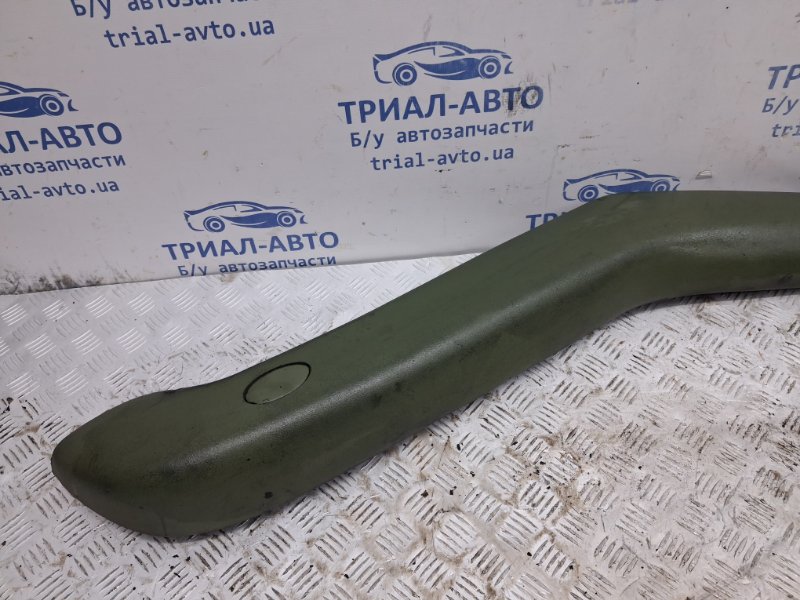 Воздуховод Mitsubishi L200 KB 2.5 Diesel 4D56