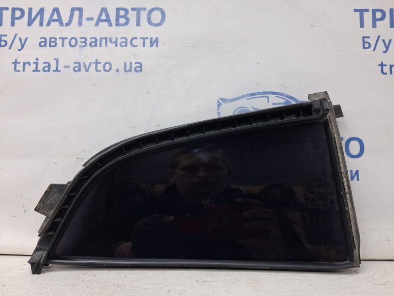 Стекло двери задней левой (форточка) L200 2006-2015 KB 2.5 Diesel 4D56