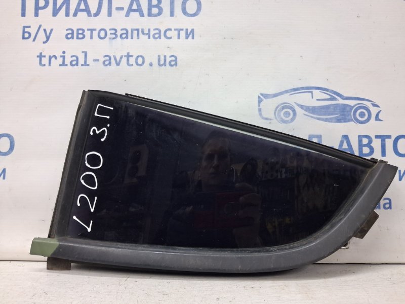 Стекло двери задней правой (форточка) Mitsubishi L200 2006-2015 KB 2.5 Diesel 4D56 5740A206 Б/У