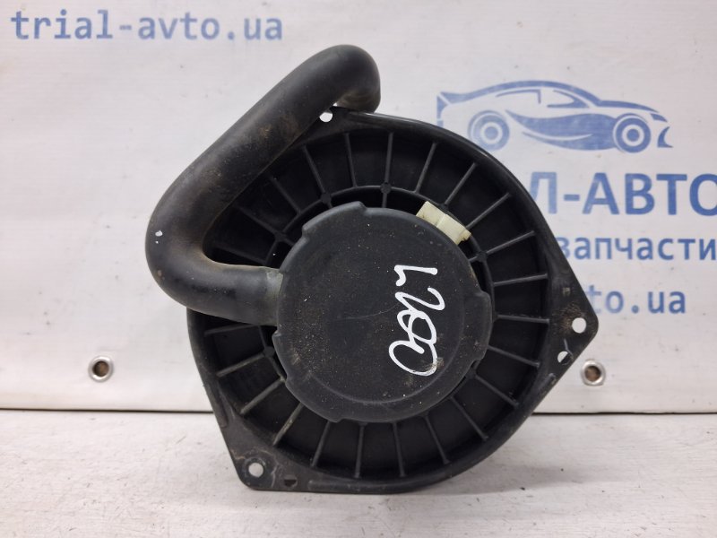 Моторчик печки Mitsubishi L200 KB 2.5 Diesel 4D56 Моторчик печки Mitsubishi L200 KB 2.5 Diesel 4D56