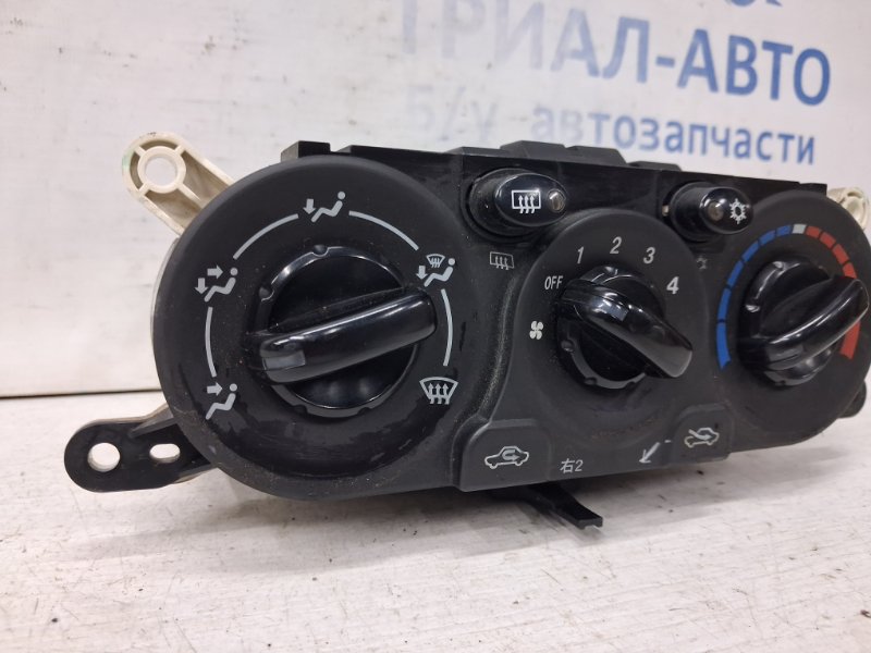 Блок управления кондиционером L200 2006-2015 KB 2.5 Diesel 4D56