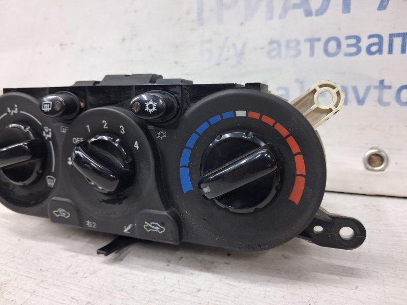 Блок управления кондиционером Mitsubishi L200 KB 2.5 Diesel 4D56