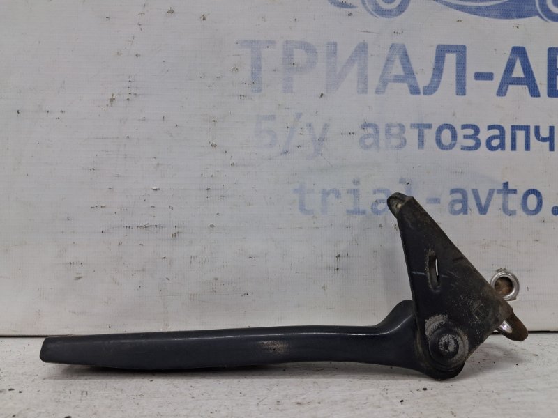 Запчасть петля капота правая Mitsubishi L200 2006-2015 KB 2.5 Diesel 4D56 MR473530 Б/У Петля капота правая Mitsubishi L200 2006-2015 KB 2.5 Diesel 4D56 MR473530 Б/У