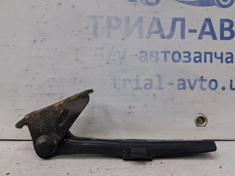 Петля капота левая Mitsubishi L200 2006-2015 KB 2.5 Diesel 4D56 MR473529 Б/У