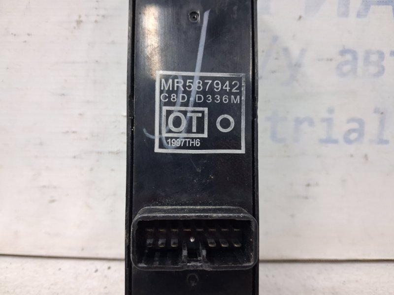 Блок управления стеклоподъемниками L200 2006-2015 KB 2.5 Diesel 4D56