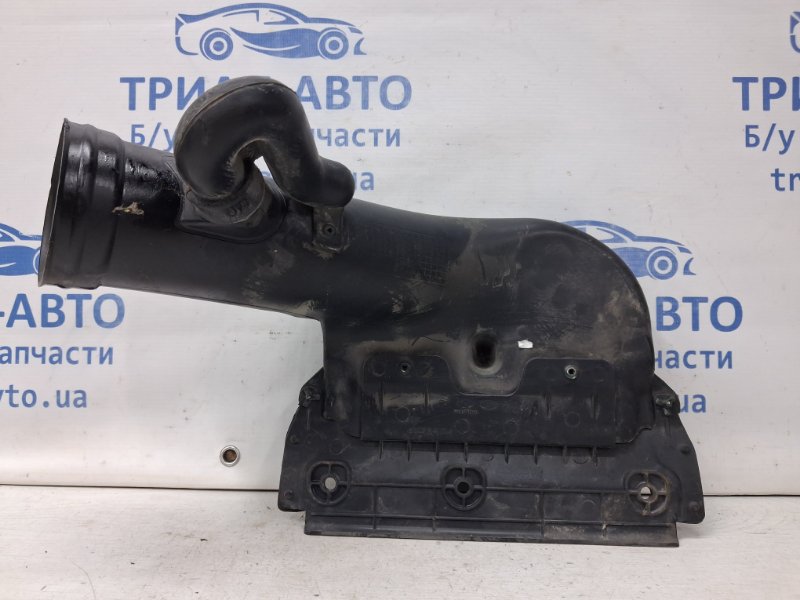 Воздухозаборник Sonata 2004-2010 NF 2.4 бензин G4KC Воздухозаборник Sonata 2004-2010 NF 2.4 бензин G4KC