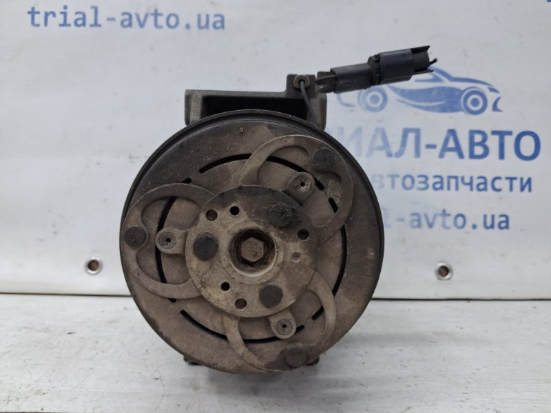 Компрессор кондиционера L200 2006-2015 KB 2.5 Diesel 4D56 Компрессор кондиционера L200 2006-2015 KB 2.5 Diesel 4D56