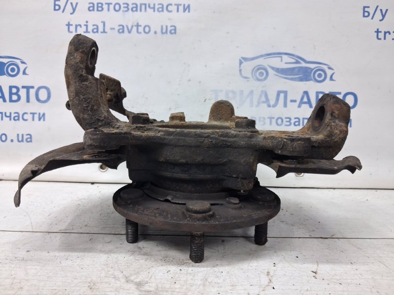 Кулак поворотный левый со ступицей L200 2006-2015 KB 2.5 Diesel 4D56 Кулак поворотный левый со ступицей L200 2006-2015 KB 2.5 Diesel 4D56