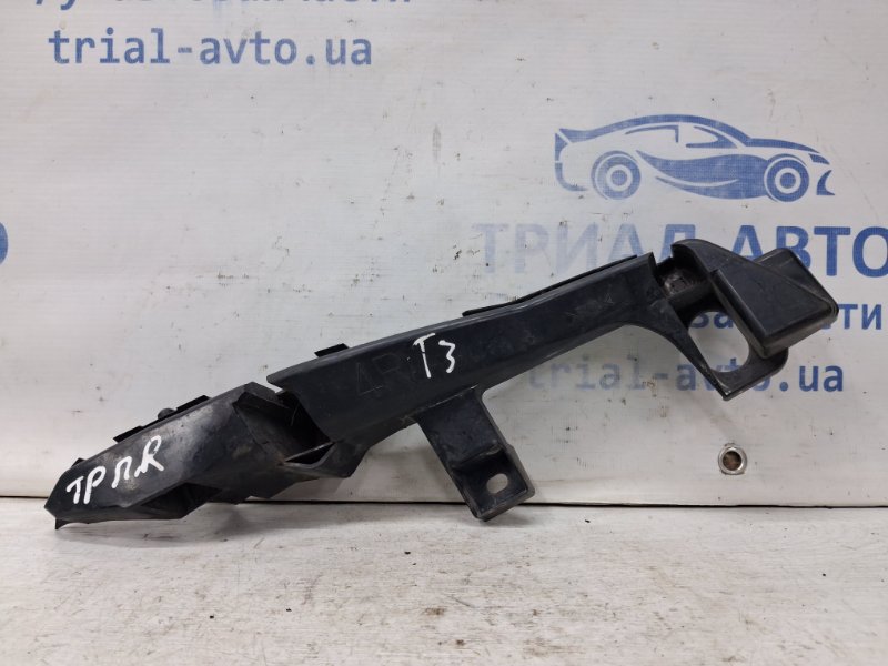 Кронштейн бампера передний правый Toyota Prado 2002-2009 J120 4.0 1GR-FE 5211560070 Б/У