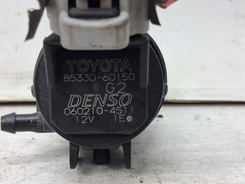 Насос омывателя стекла Toyota Prado J120 4.0 1GR-FE