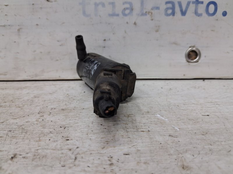 Насос омывателя стекла Hyundai Sonata NF 2.4 бензин G4KC Насос омывателя стекла Hyundai Sonata NF 2.4 бензин G4KC