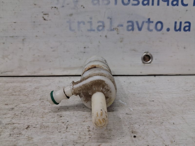 Насос омывателя фар Sonata 2004-2010 NF 2.4 бензин G4KC Насос омывателя фар Sonata 2004-2010 NF 2.4 бензин G4KC