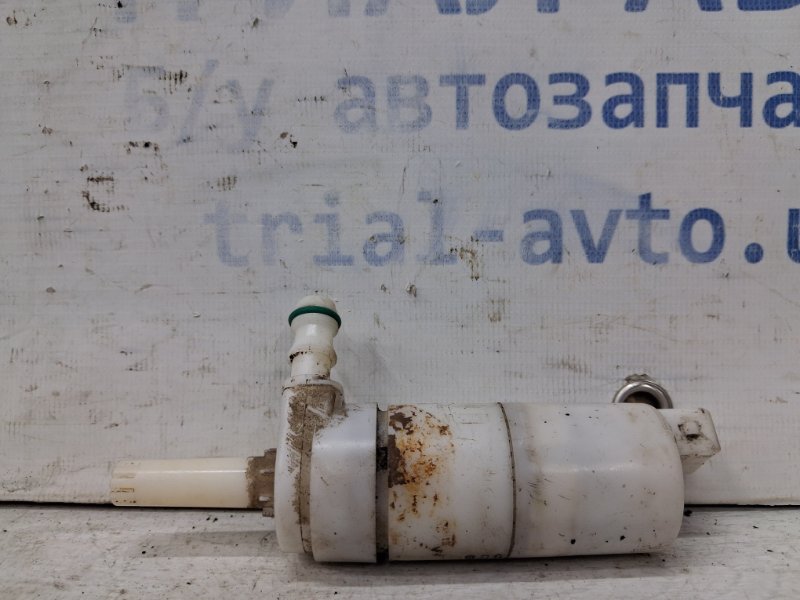 Насос омывателя фар Sonata 2004-2010 NF 2.4 бензин G4KC Насос омывателя фар Sonata 2004-2010 NF 2.4 бензин G4KC