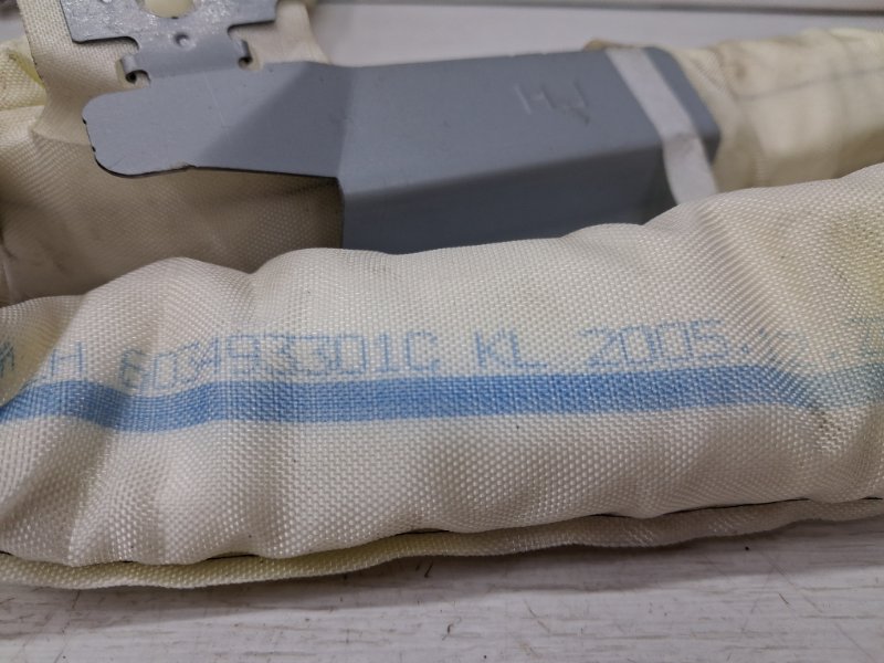 Airbag потолка(шторка) левый Sonata 2004-2010 NF 2.4 бензин G4KC Airbag потолка(шторка) левый Sonata 2004-2010 NF 2.4 бензин G4KC