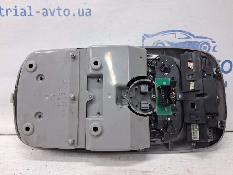 Плафон передний Sorento 2002-2011 BL 2.5 diesel D4CB