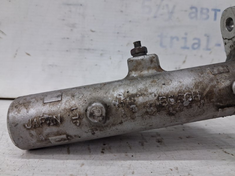 Тормозной цилиндр главный Outlander 2003-2006 cu 2.4 бензин 4G69 Тормозной цилиндр главный Outlander 2003-2006 cu 2.4 бензин 4G69