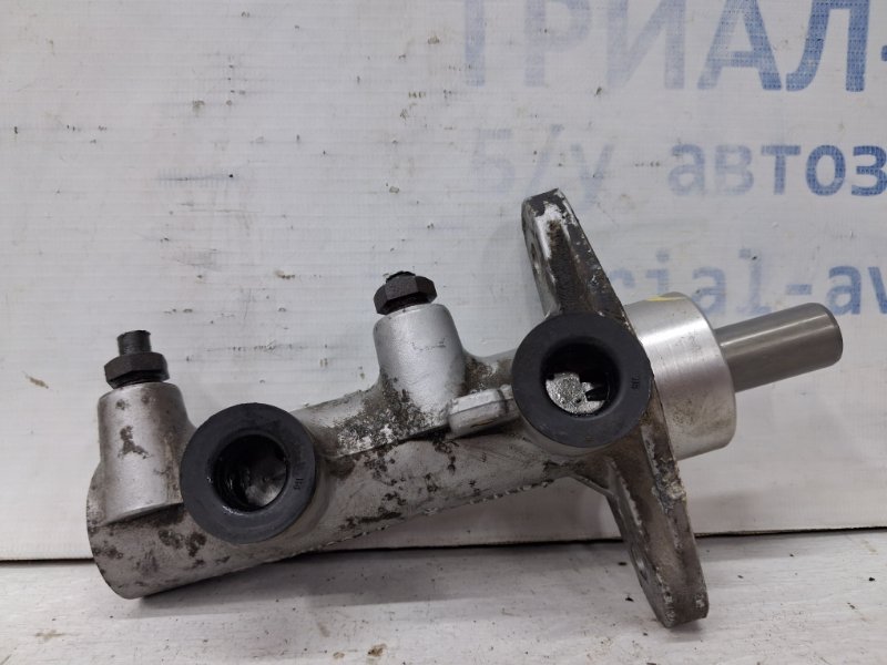 Тормозной цилиндр главный Hyundai Sonata NF 2.4 бензин G4KC Тормозной цилиндр главный Hyundai Sonata NF 2.4 бензин G4KC