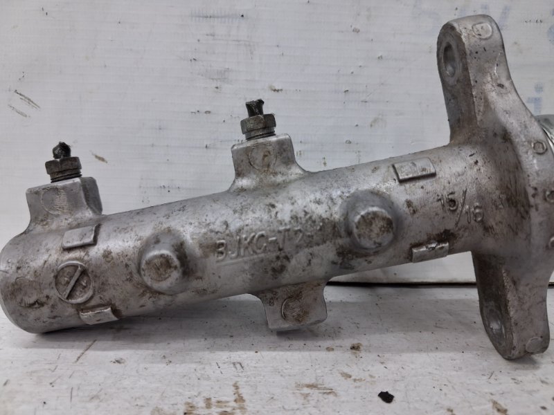 Тормозной цилиндр главный L200 2006-2015 KB 2.5 Diesel 4D56 Тормозной цилиндр главный L200 2006-2015 KB 2.5 Diesel 4D56
