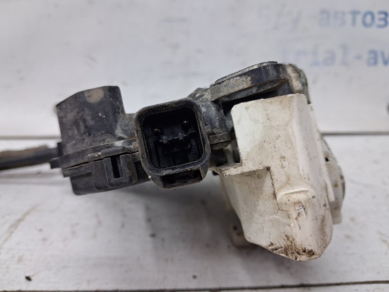 Замок двери передний правый L200 2006-2015 KB 2.5 Diesel 4D56