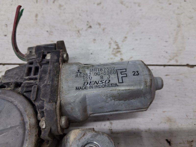 Стеклоподъемник передний правый L200 2006-2015 KB 2.5 Diesel 4D56