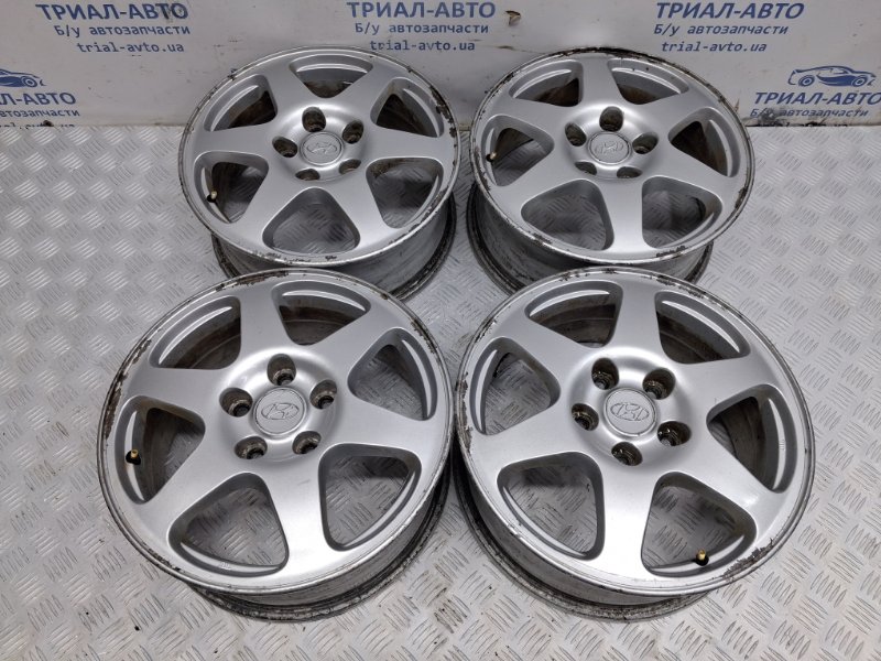Запчасть диски титан комплект r16 Hyundai Sonata 2004-2010 NF 2.4 бензин G4KC 529103K210 Б/У Диски титан комплект R16 Hyundai Sonata 2004-2010 NF 2.4 бензин G4KC 529103K210 Б/У