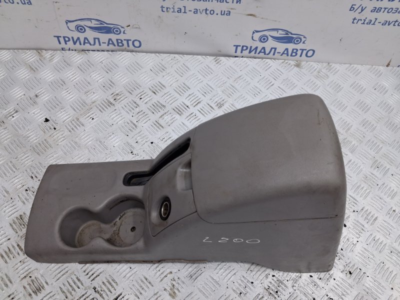 Подлокотник L200 2006-2015 KB 2.5 Diesel 4D56